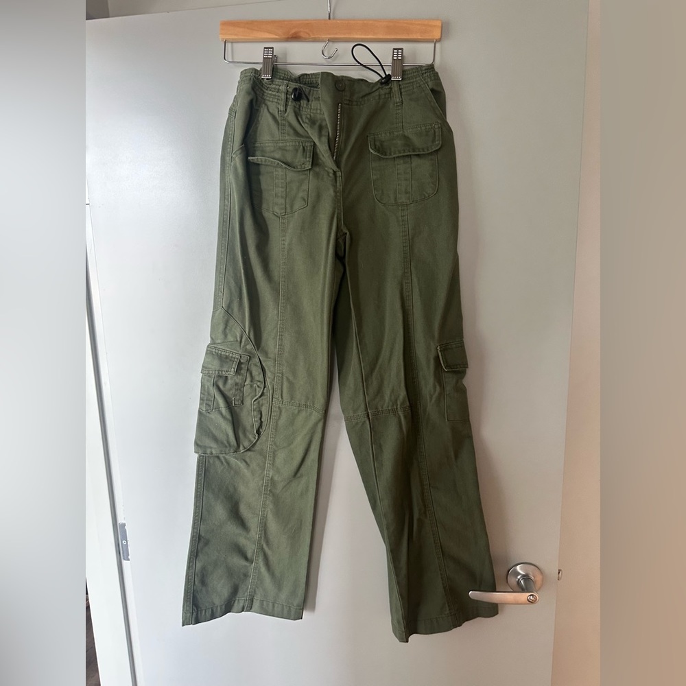Green cargo pants size 4 women’s